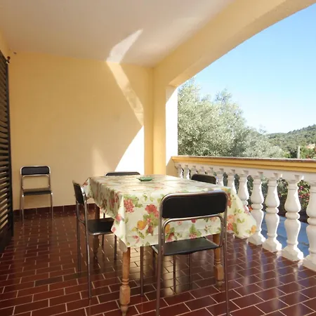 With A Parking Space Zdrelac, Pasman - 8201 Daire Ždrelac